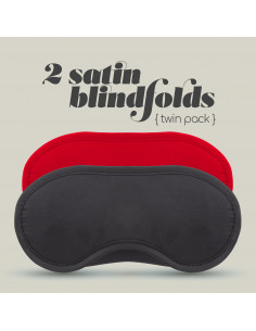Conjunto de 2 vendas para os olhos para brincadeiras sado / maso.
Uma preta e uma vermelha.